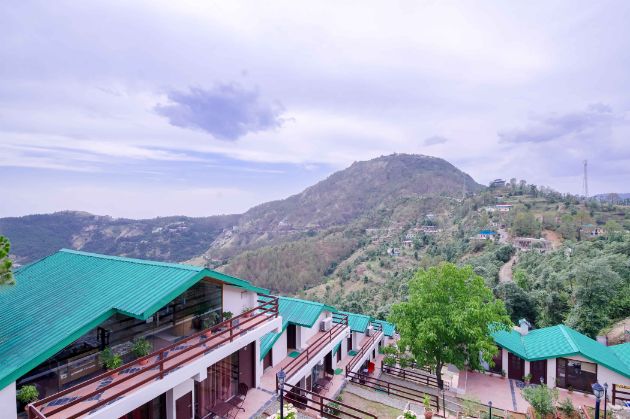 WoodSmoke Resort_Spa_1